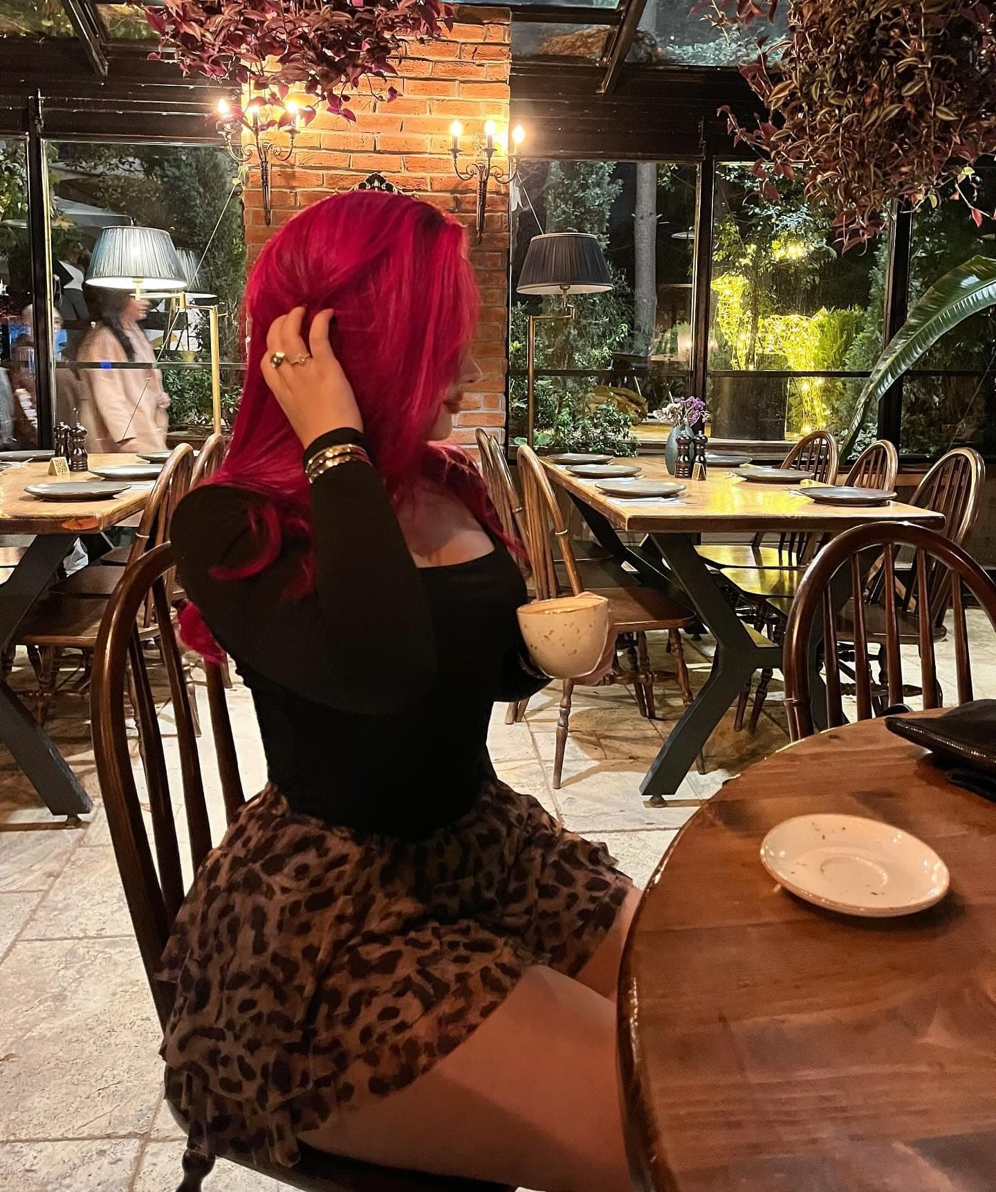 Ebru · 30 yaş · Şişli bireysel masöz · Özel Masaj uzmanı · fotoğraf 2